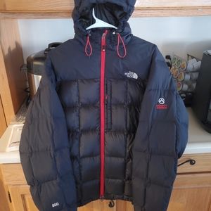 The North Face Summit Series Puffer With Hood 800 Large